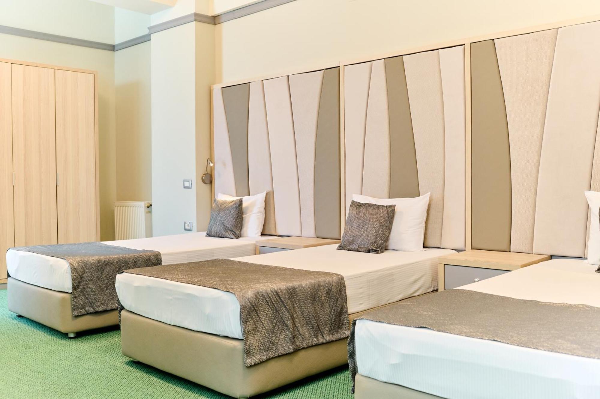 Malibu Hotel Mamaia