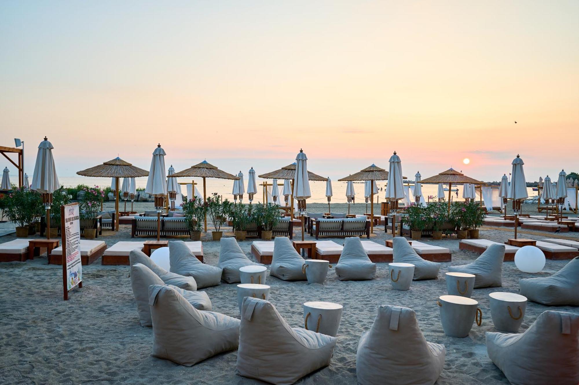 Malibu Hotel 4*